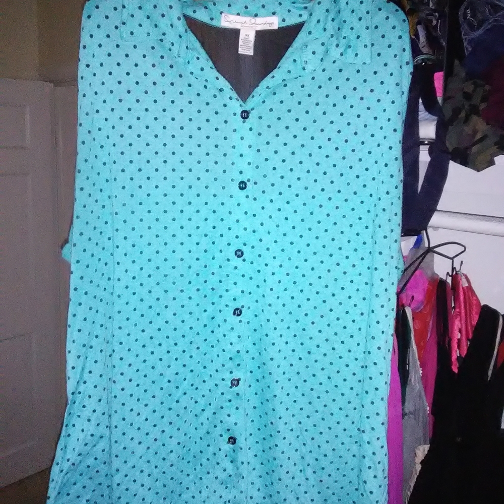 Sleeveless blouse